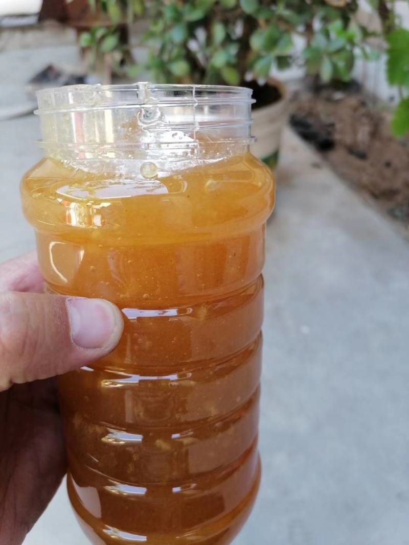 农家自产纯蜂蜜，天然，无添加请大家放心购买