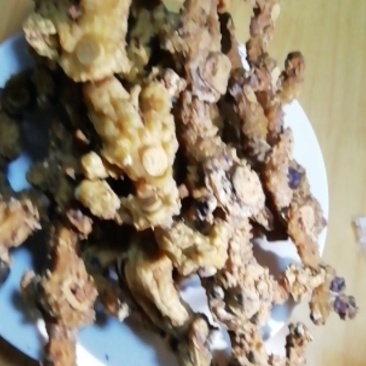 皖南野生黄精，甜统个，可视频看货，足干，无任何添加