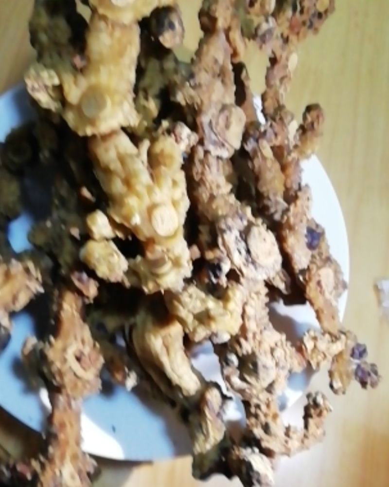 皖南野生黄精，甜统个，可视频看货，足干，无任何添加