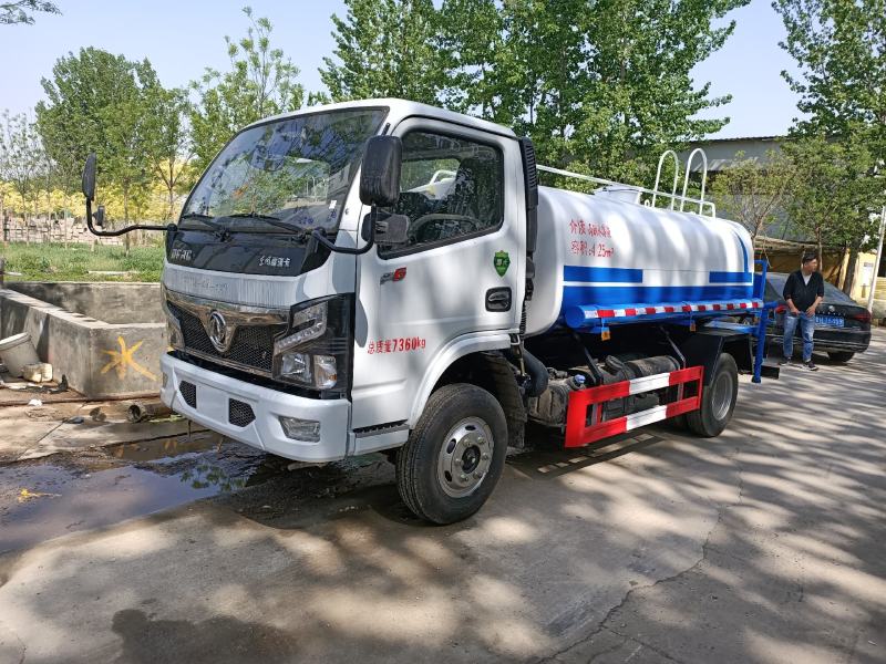 洒水车，二手洒水车，三轮洒水车