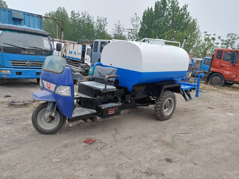 洒水车，二手洒水车，三轮洒水车
