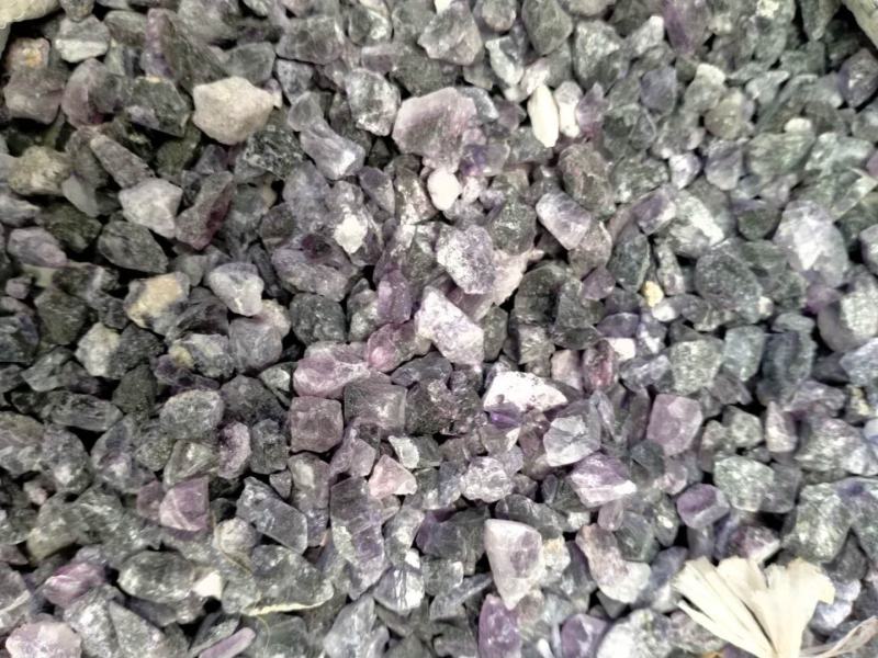紫石英矿石优质中药材！大货供应含量好价格优。