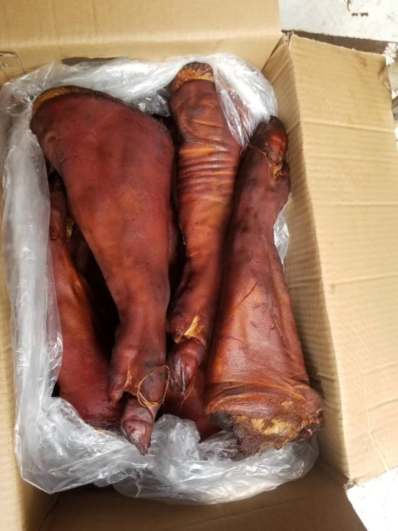 跑江湖地摊腊猪蹄真宗农家腊猪蹄一件30斤地摊火爆产品