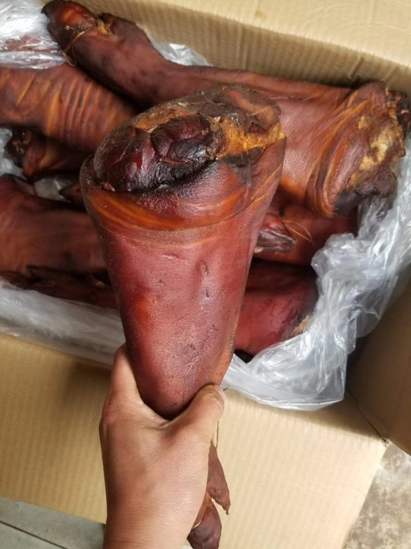 跑江湖地摊腊猪蹄真宗农家腊猪蹄一件30斤地摊火爆产品