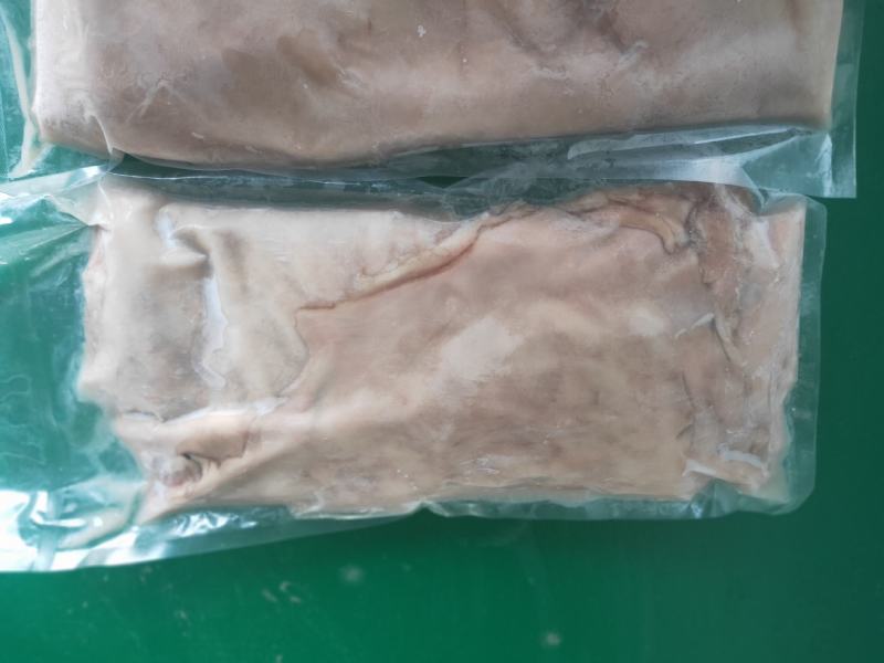 驴皮制作阿胶，卤熟后凉拌味道更好