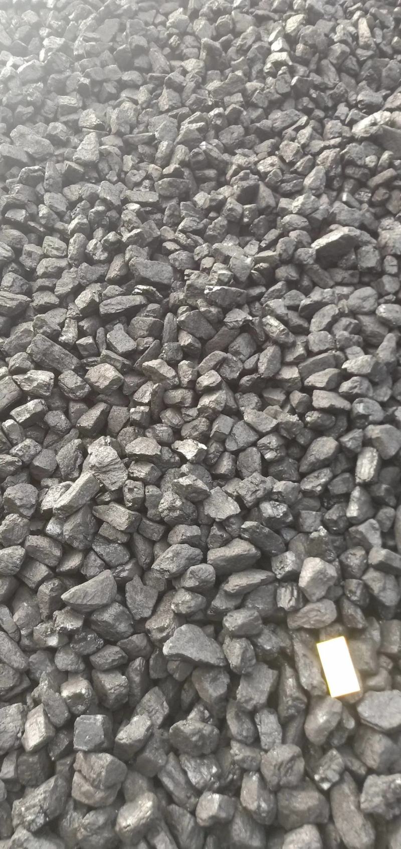 陕西榆林府谷精品煤炭！拳头块！鸡蛋块！8-0块！各种规格