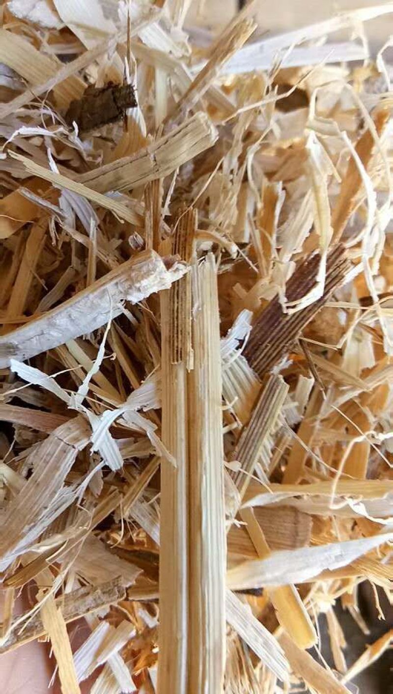 玉米秸秆草厂家直销库存充足！！！！！！！！