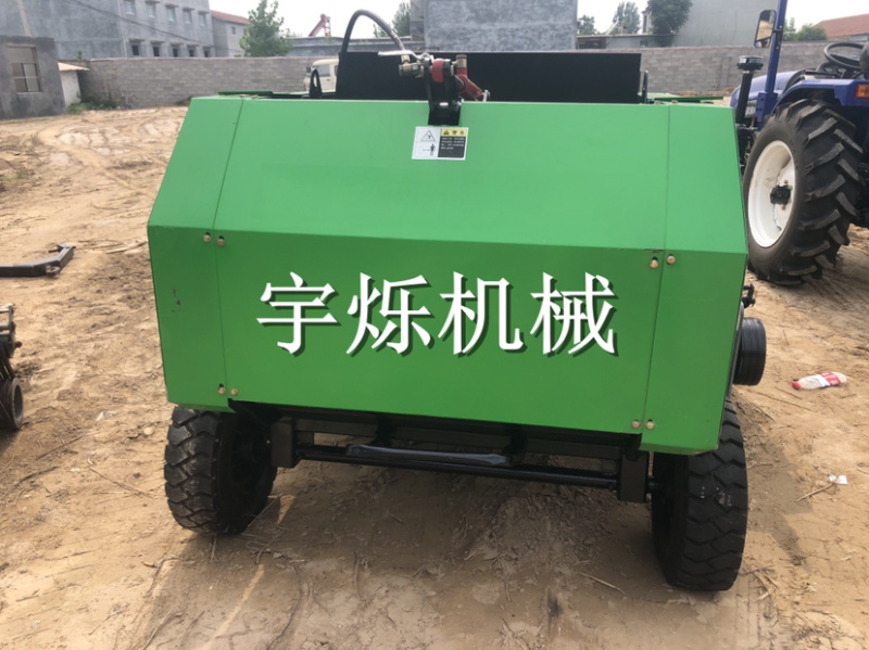 秸秆粉碎滤土揉丝打捆机，捡拾打捆机，秸秆回收再利用