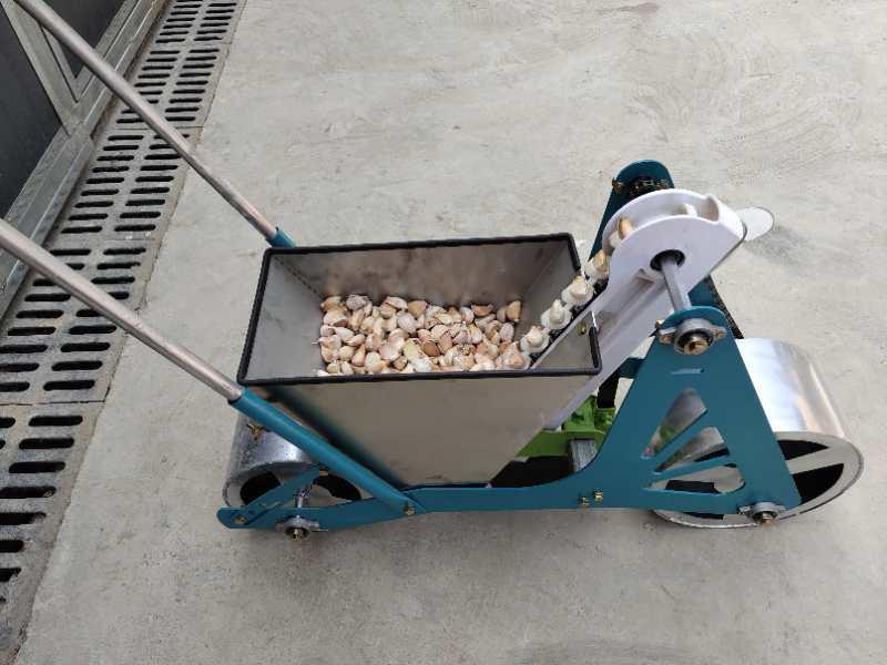 人力手推式单行大蒜播种机种蒜机厂家直销