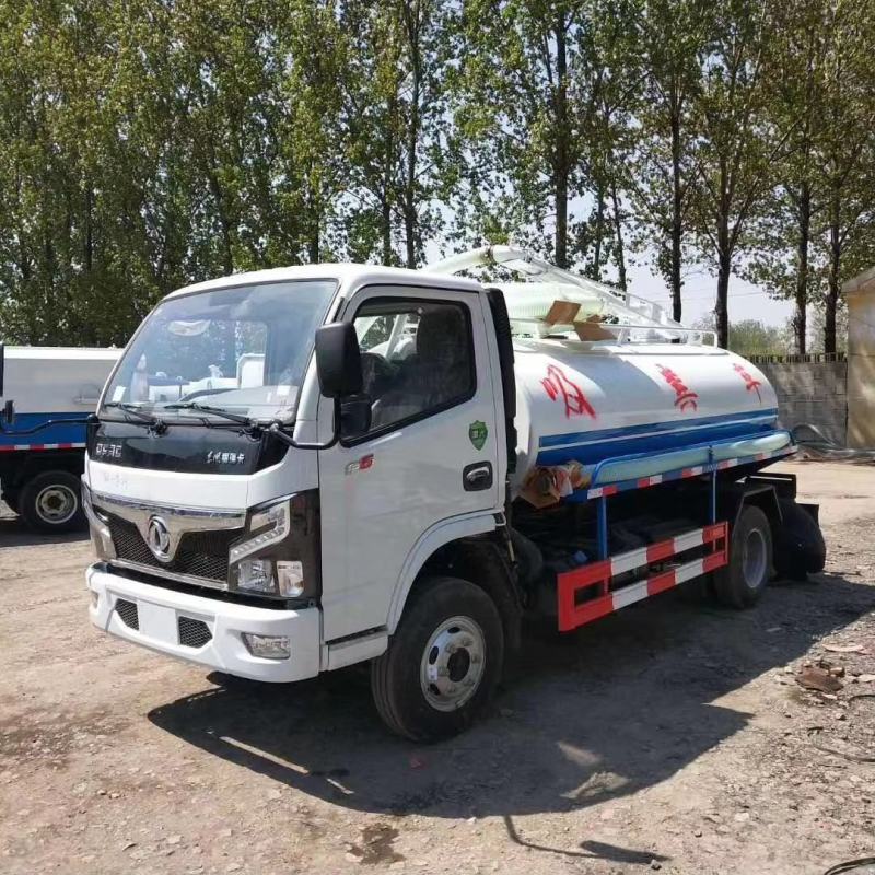 国六东风多利卡五立方吸粪车