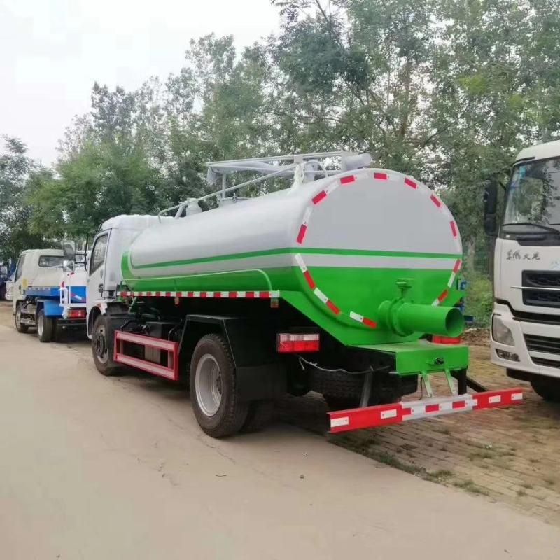 国六东风多利卡五立方吸粪车