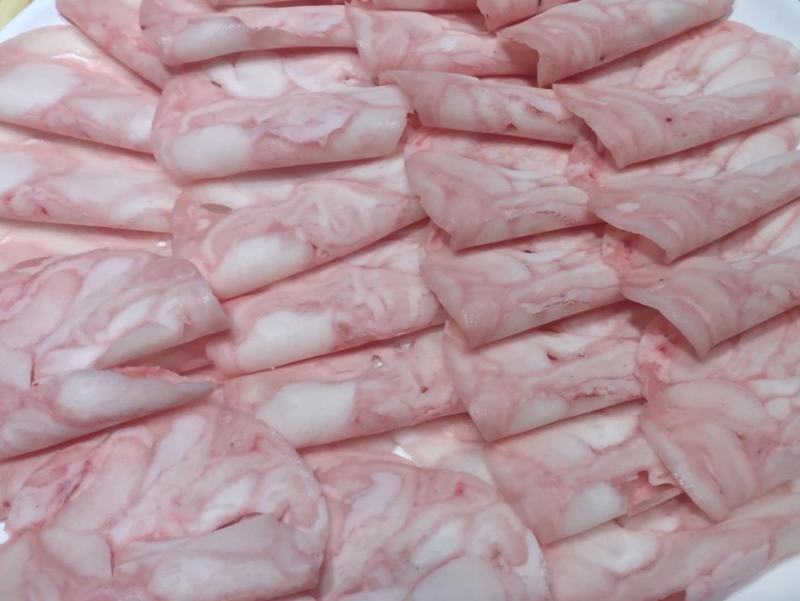 火锅新食材兔肉卷欢迎大家品尝。