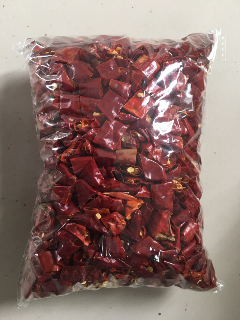 精品三樱椒辣椒段，产地发货，量大从优，规格齐全