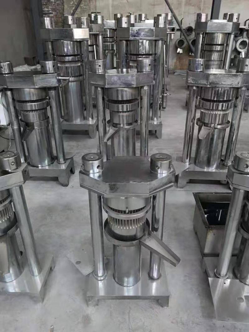 新款液压榨油机香油机厂家直销油坊专供便携立式全自动