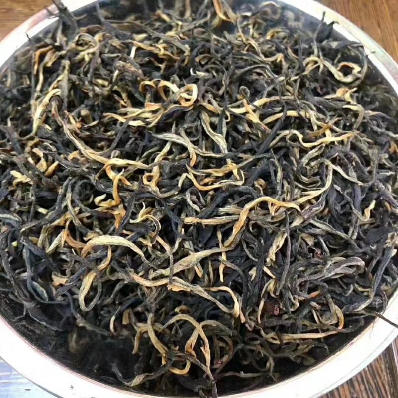 英德红茶英德英红九号红茶，香气鲜纯浓郁入口滑回甘