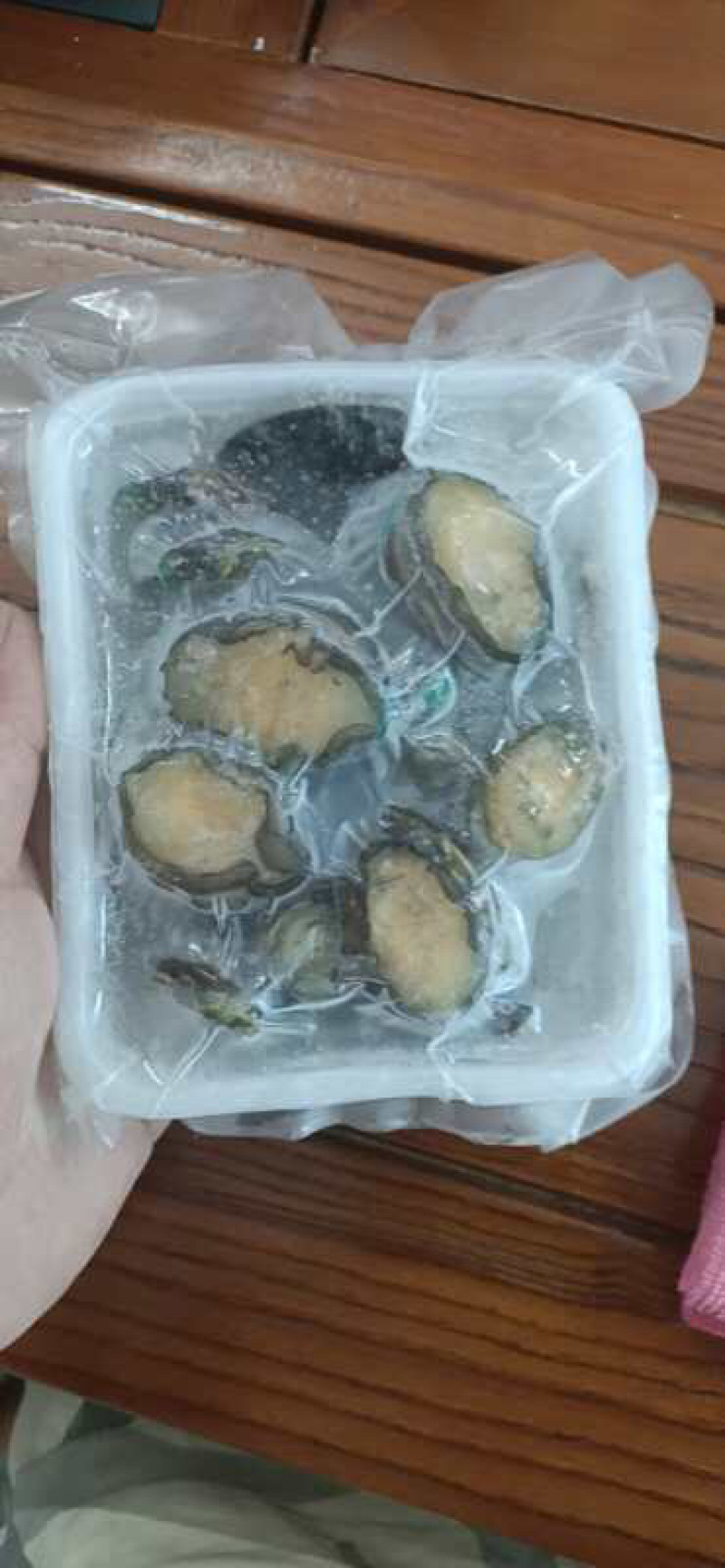 大小鲍鱼活冻规格多种选择