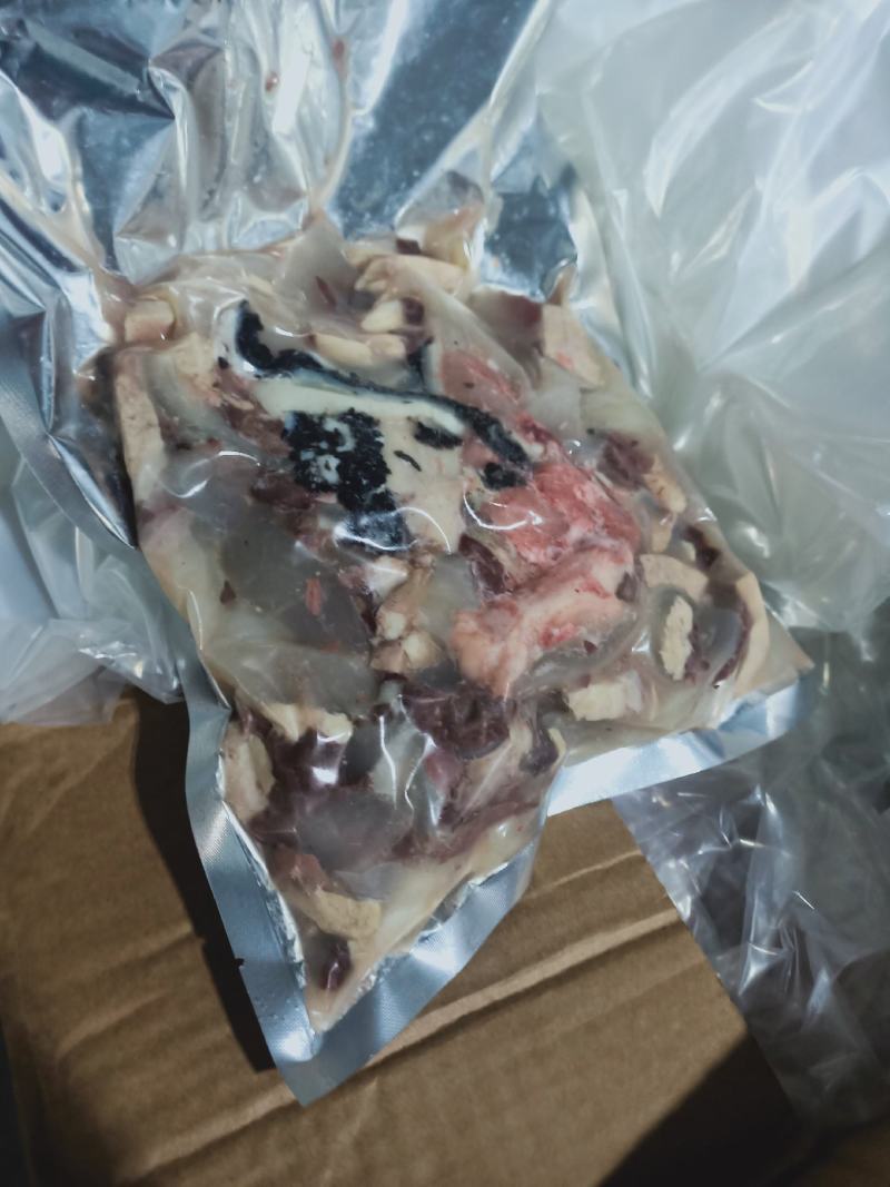 优质黄牛杂，牛杂碎，高端牛杂。一件起发，量大从优。