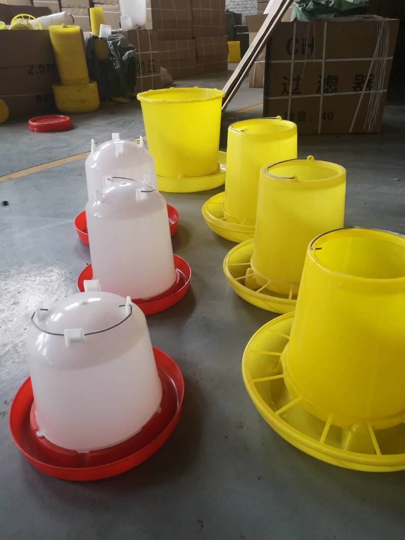 鸡食槽水槽自动饮水器熟料厂家直销量大从优