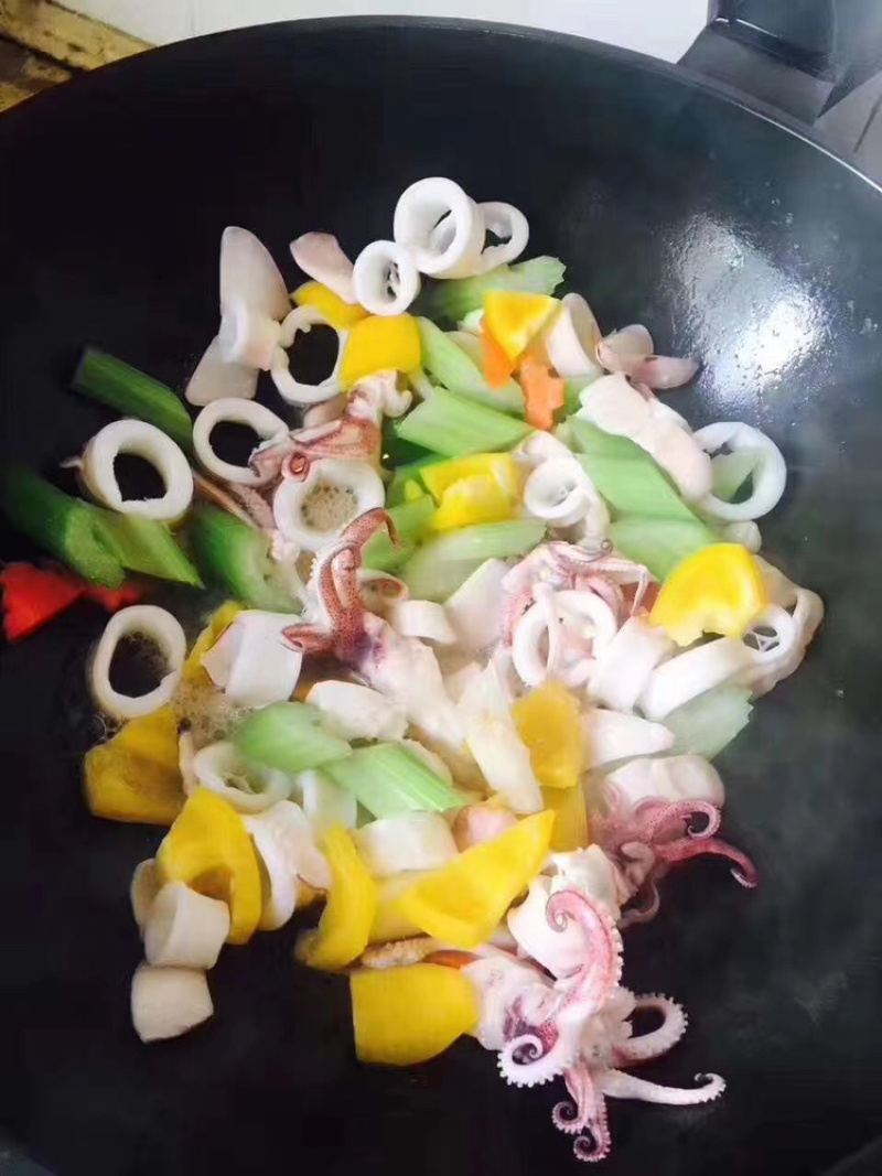 手钓鱿鱼食用冰冻可刺身