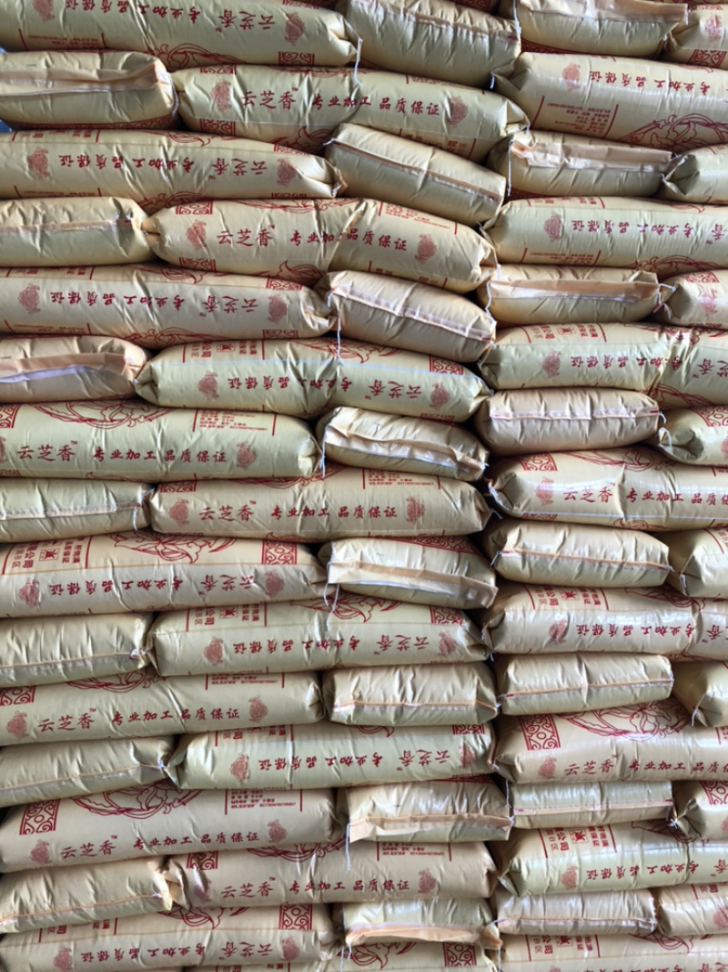 一级脱皮芝麻仁，做食品，做烧饼，干净无杂质