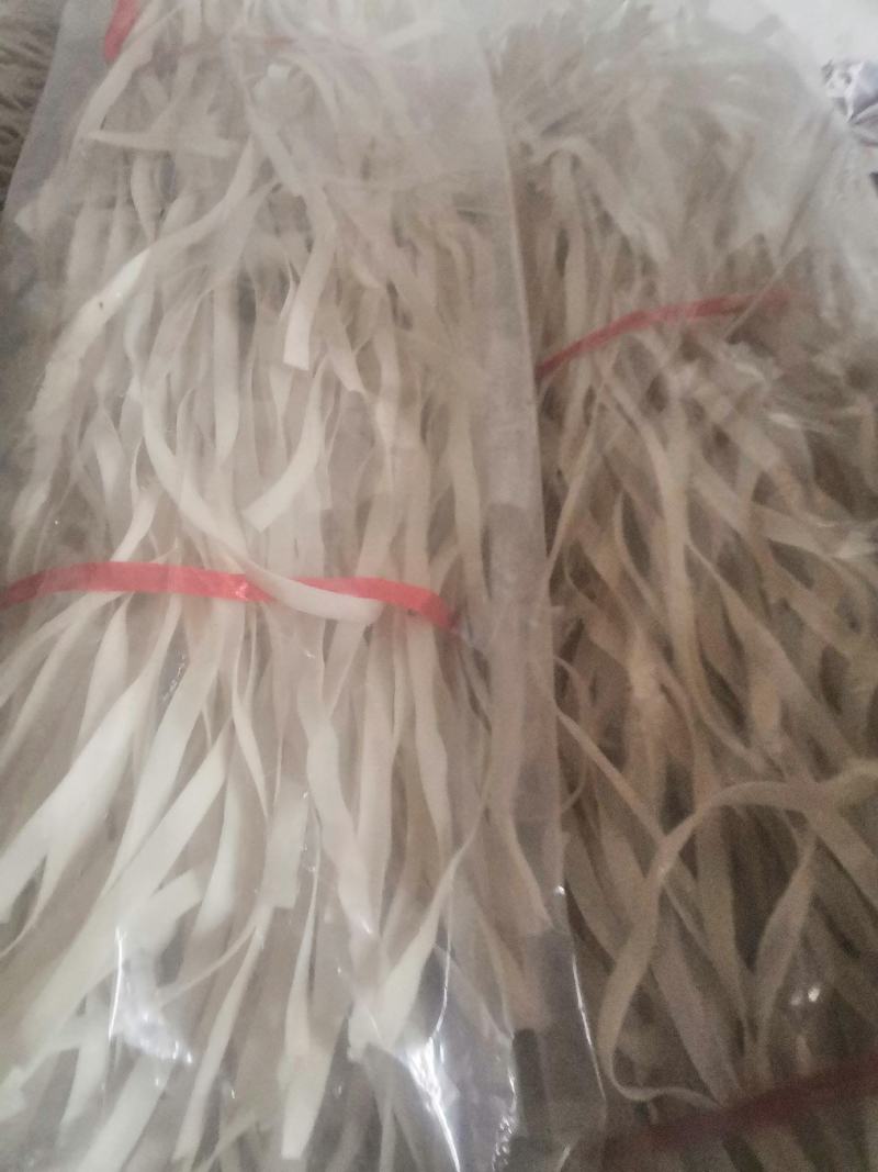 纯土豆粉条，自己加工，绿色产品