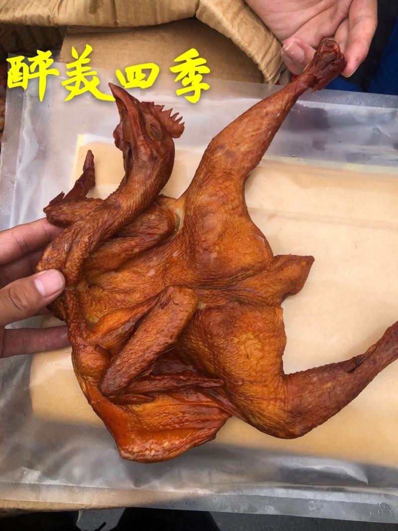 风干鸡厂家直销解冻即食量大价格美丽，三黄/小公鸡都有，