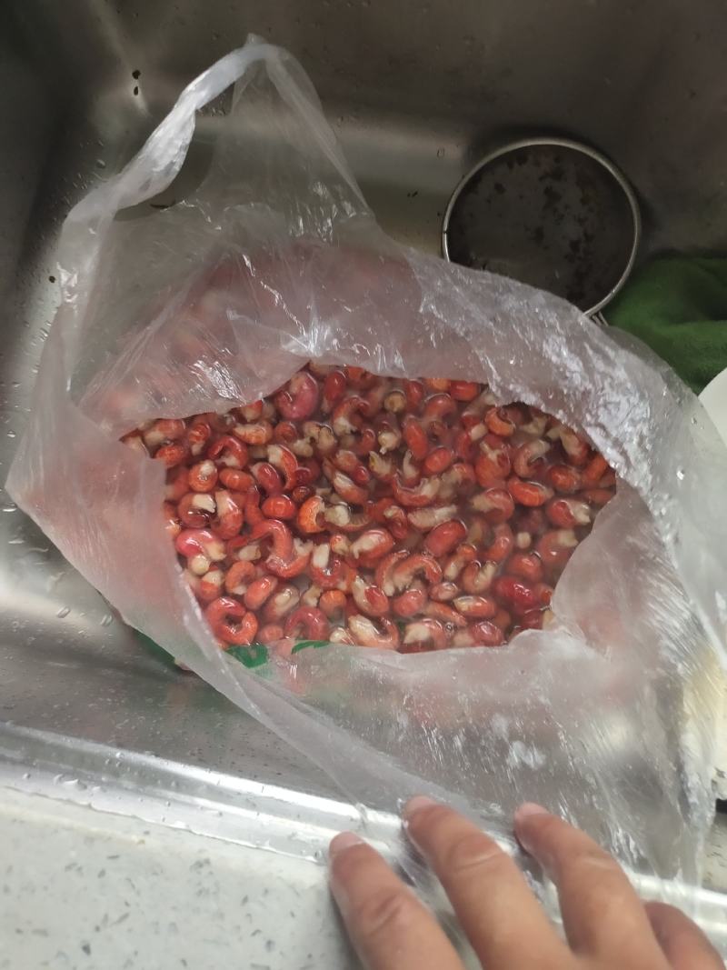 10斤龙虾尾，质量非常好，50块钱一件，要的多还能便宜