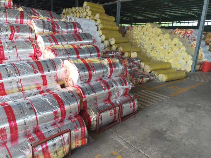 厂家直销各种大棚管大棚配件，批发零售，全国各地发货