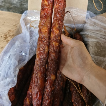 四川香肠川味香肠腊肠麻辣香肠烟熏腊肉香肠烟熏腊肠纯肉香肠
