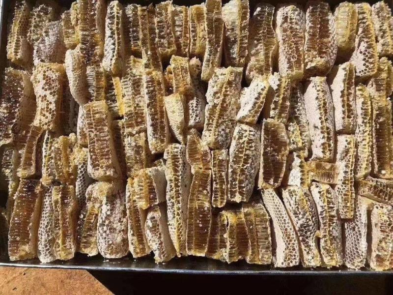 蜂蜜，巢蜂蜜，正宗云南老山货，铁箱装，卖80元模式