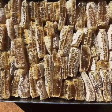 蜂蜜，巢蜂蜜，正宗云南老山货，铁箱装，卖80元模式