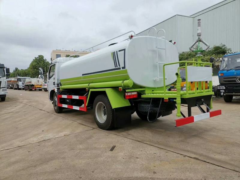 国六东风福瑞卡9.2方洒水车