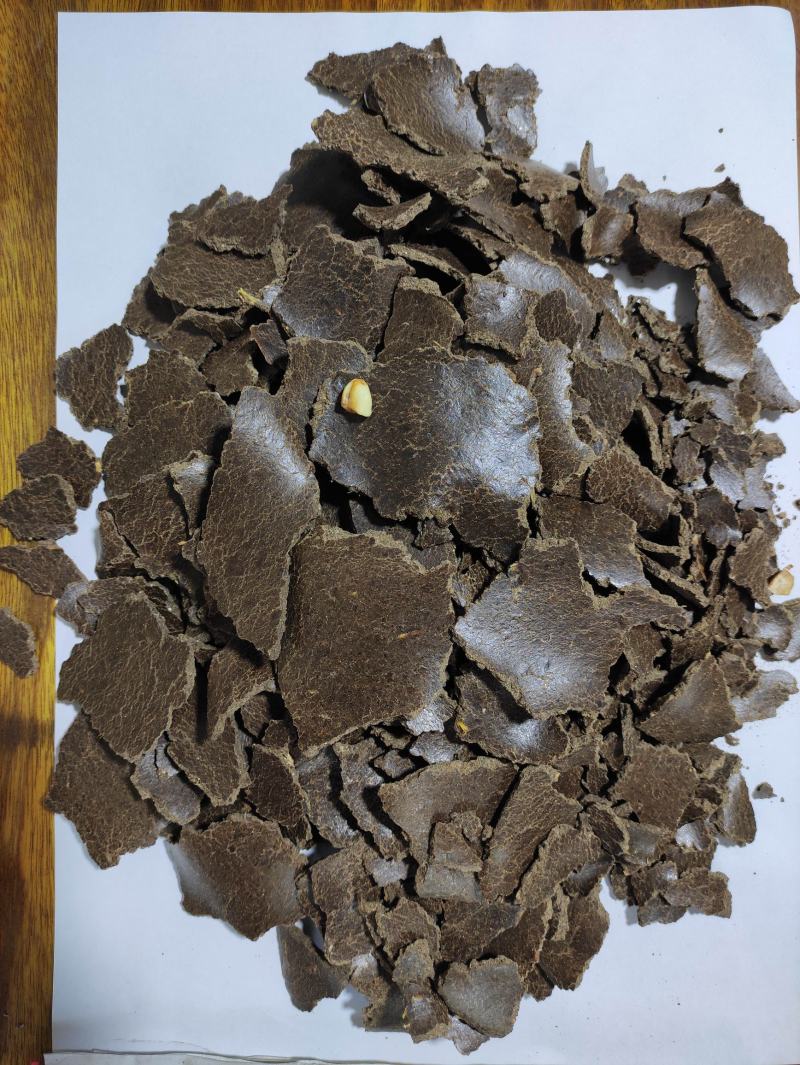 饼肥：600吨二级花生饼出货中，粗蛋白含量26，