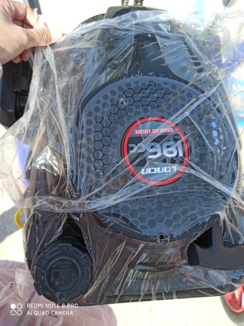 厂家直销打坑机苗圃种树挖坑机手推车四冲程省油型地钻打窝机
