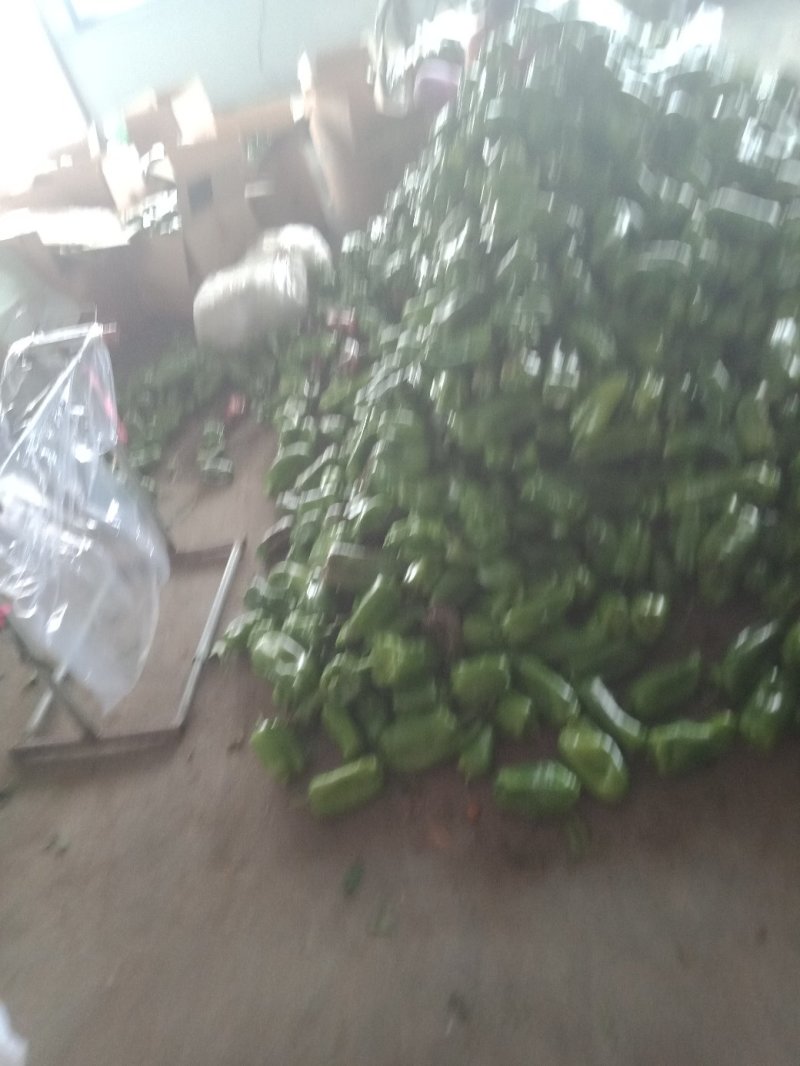 精品大太空，色泽光量，个大，口感上佳，产地直销，欢迎咨询