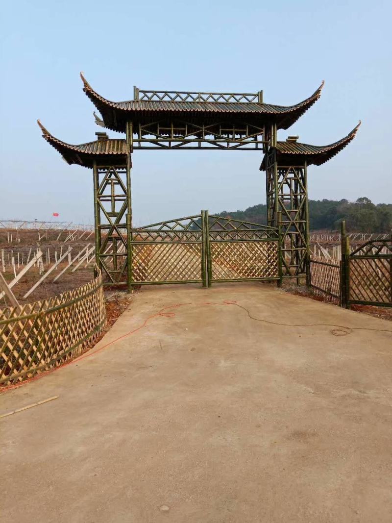 竹木建造竹护栏，竹亭，竹大门