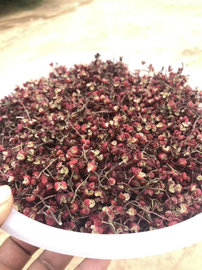 云南大红袍花椒花椒，红色