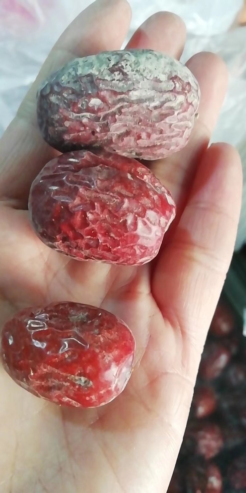 新疆原生态未清洗的吊干灰枣，干度8成，筛选后的通货！