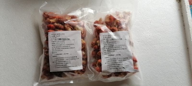 单冻无冰衣一级龙虾尾，25吨，麻辣虾尾清水冻虾。