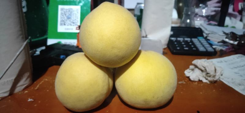 黄金桃甜黄金桃大量上市了