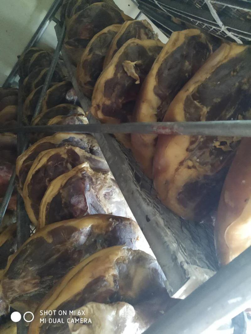 云南宣化火腿地摊热卖肉制品具体可以加微私聊