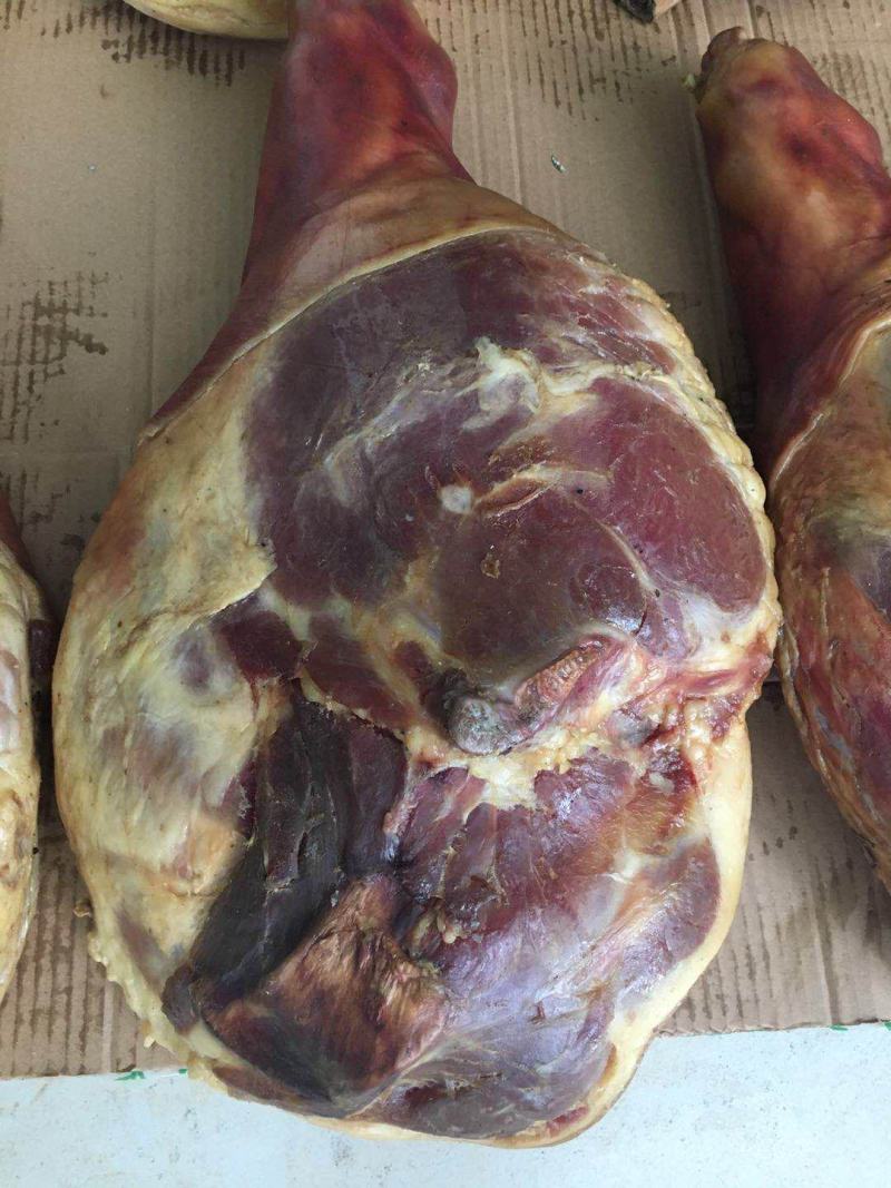 云南宣化火腿地摊热卖肉制品具体可以加微私聊