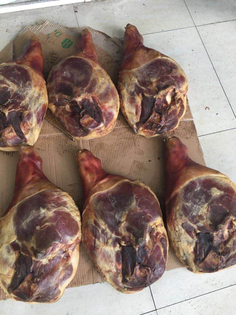 云南宣化火腿地摊热卖肉制品具体可以加微私聊