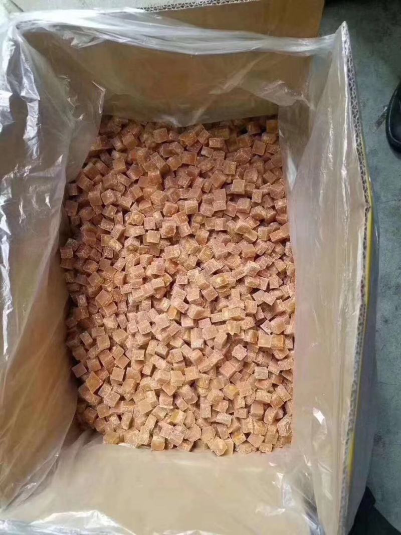 地摊热卖梨膏糖系列三种货价格也很多，具体的私聊