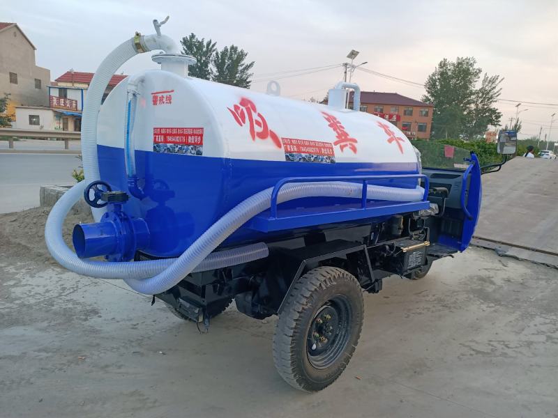 【四品牌吸粪车】三轮吸粪车，二手吸粪车，抽粪车，厂家直销