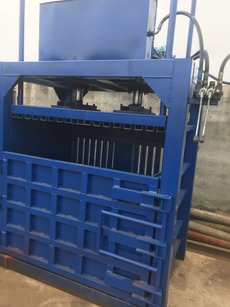 立式液压打包机塑料瓶压缩机小型废纸液压打包机