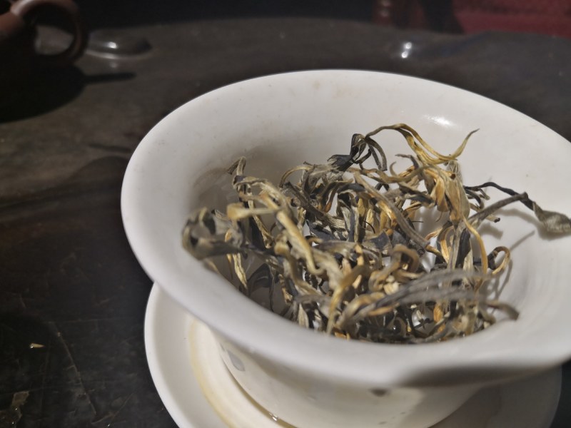 版纳一芽二叶生态乔木晒红茶