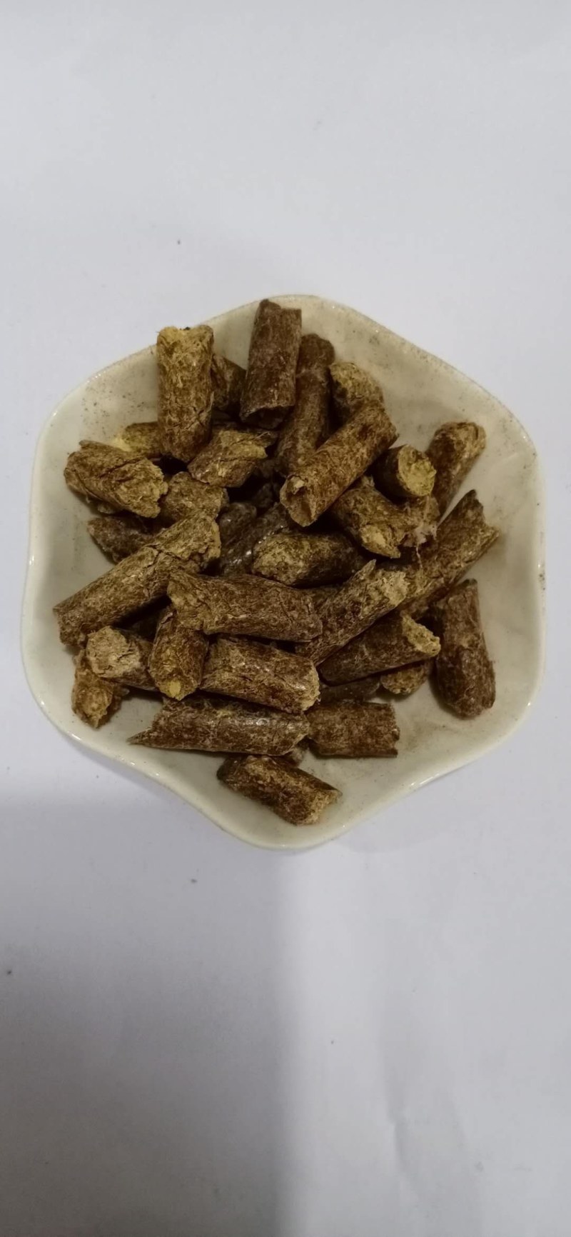 花生壳颗粒厂家常年供应大量促销产品质量好适口性好