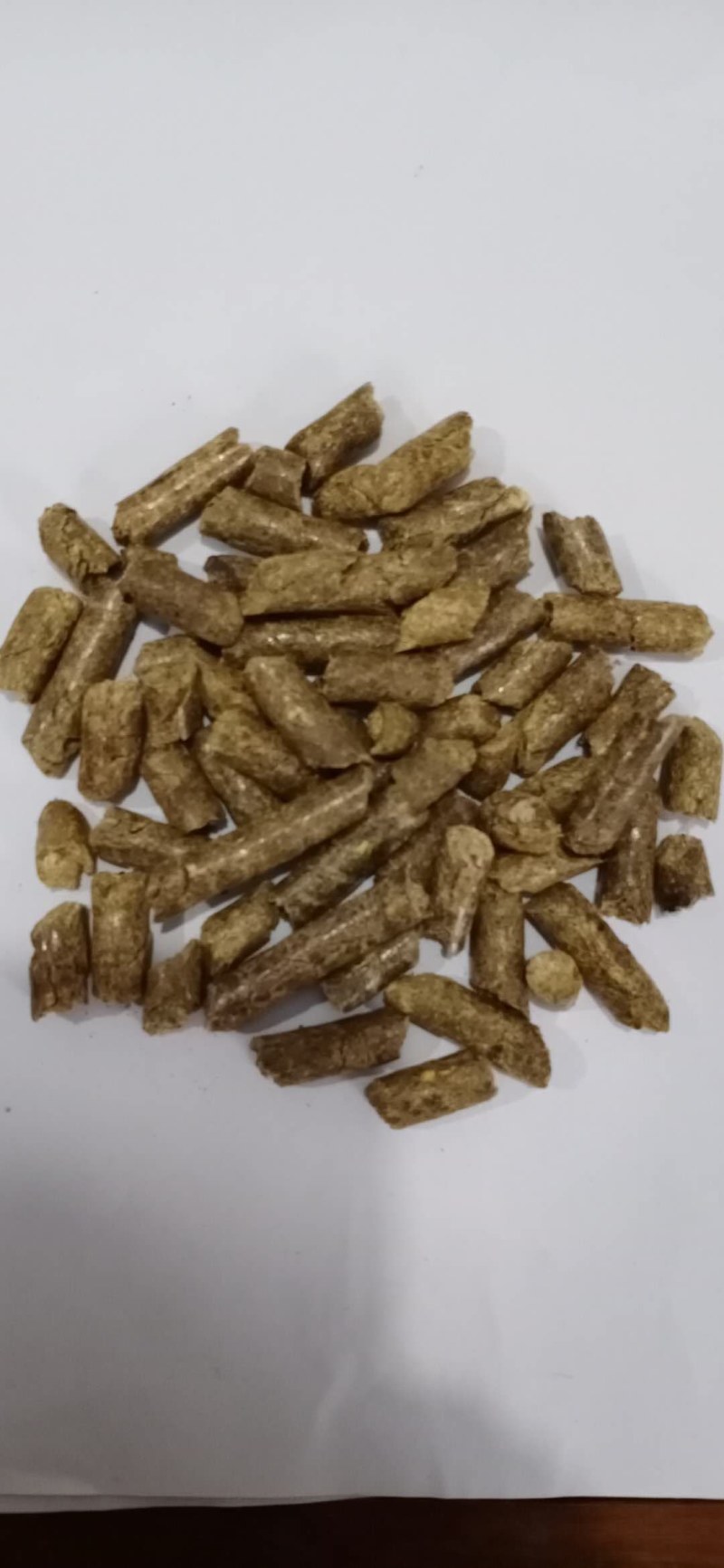 花生壳颗粒厂家常年供应大量促销产品质量好适口性好