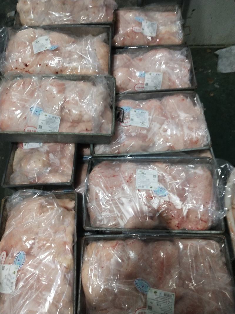 内蒙古锡林郭勒羊尾油，新鲜油大，穿串炼油都行，烧烤店好用